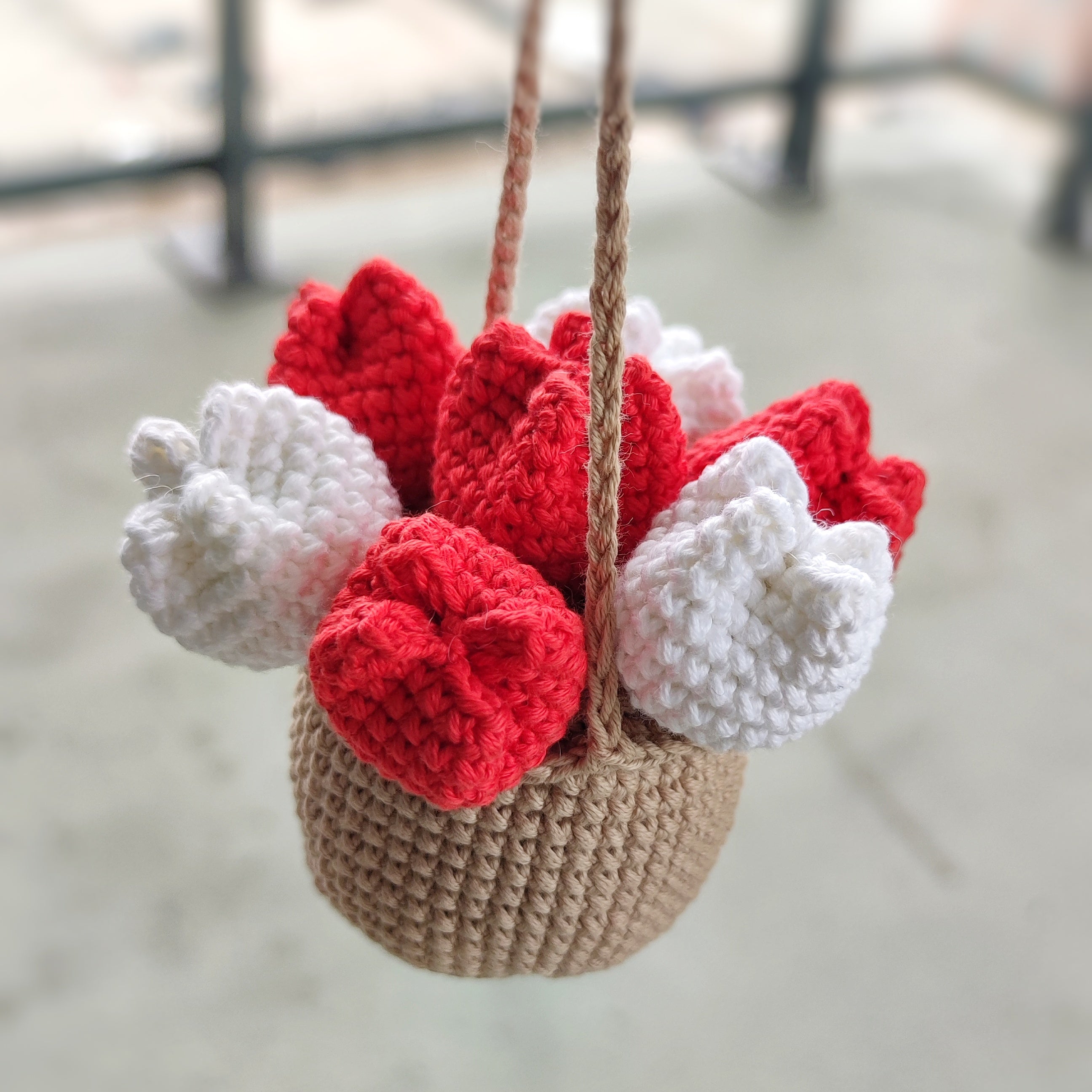 Crochet tulip hanging flower pot amigurumi decoration handmade crochet plant pattern