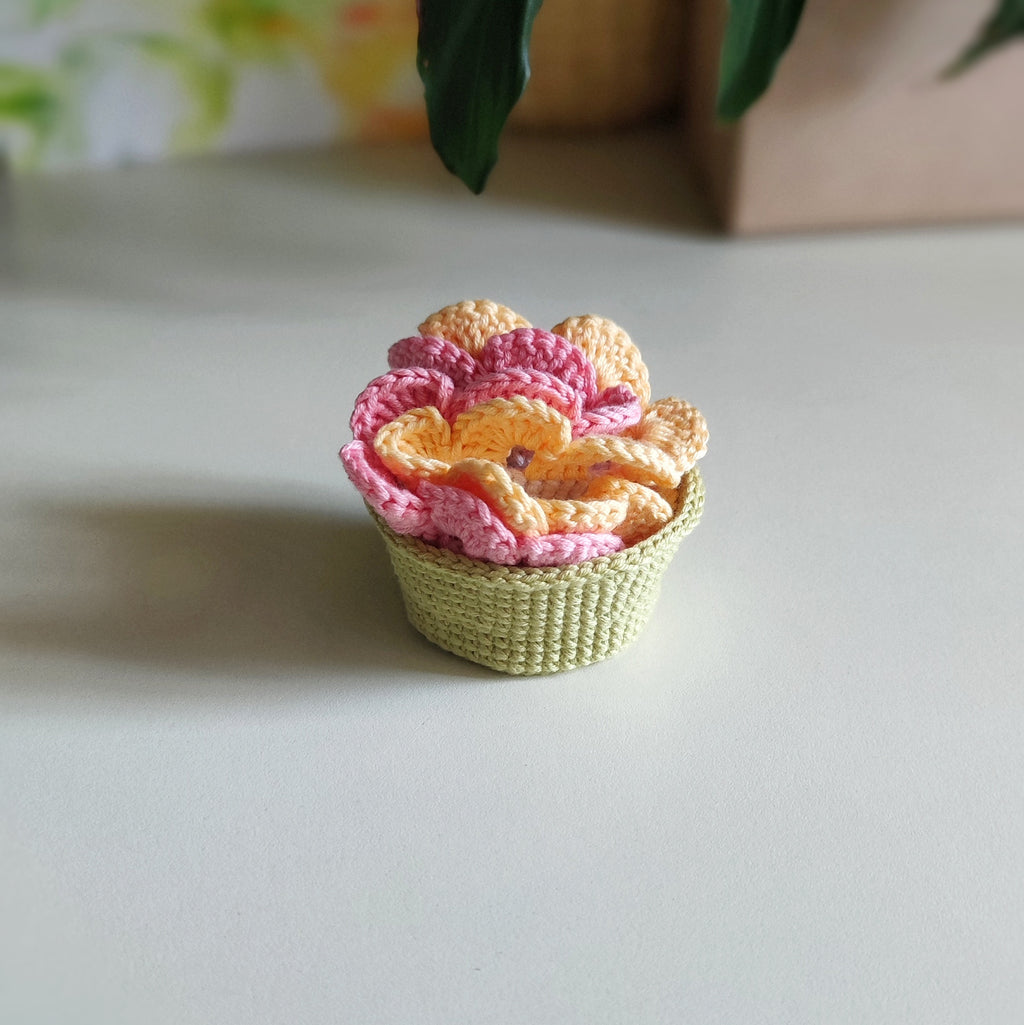 Flower crochet coaster pattern with scalloped edges, pastel crochet mug rug and small matching basket, handmade home decor