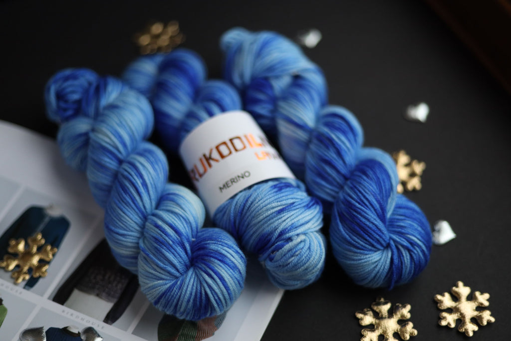 Hand dyed blue merino yarn skeins, 100g 180m sport weight wool