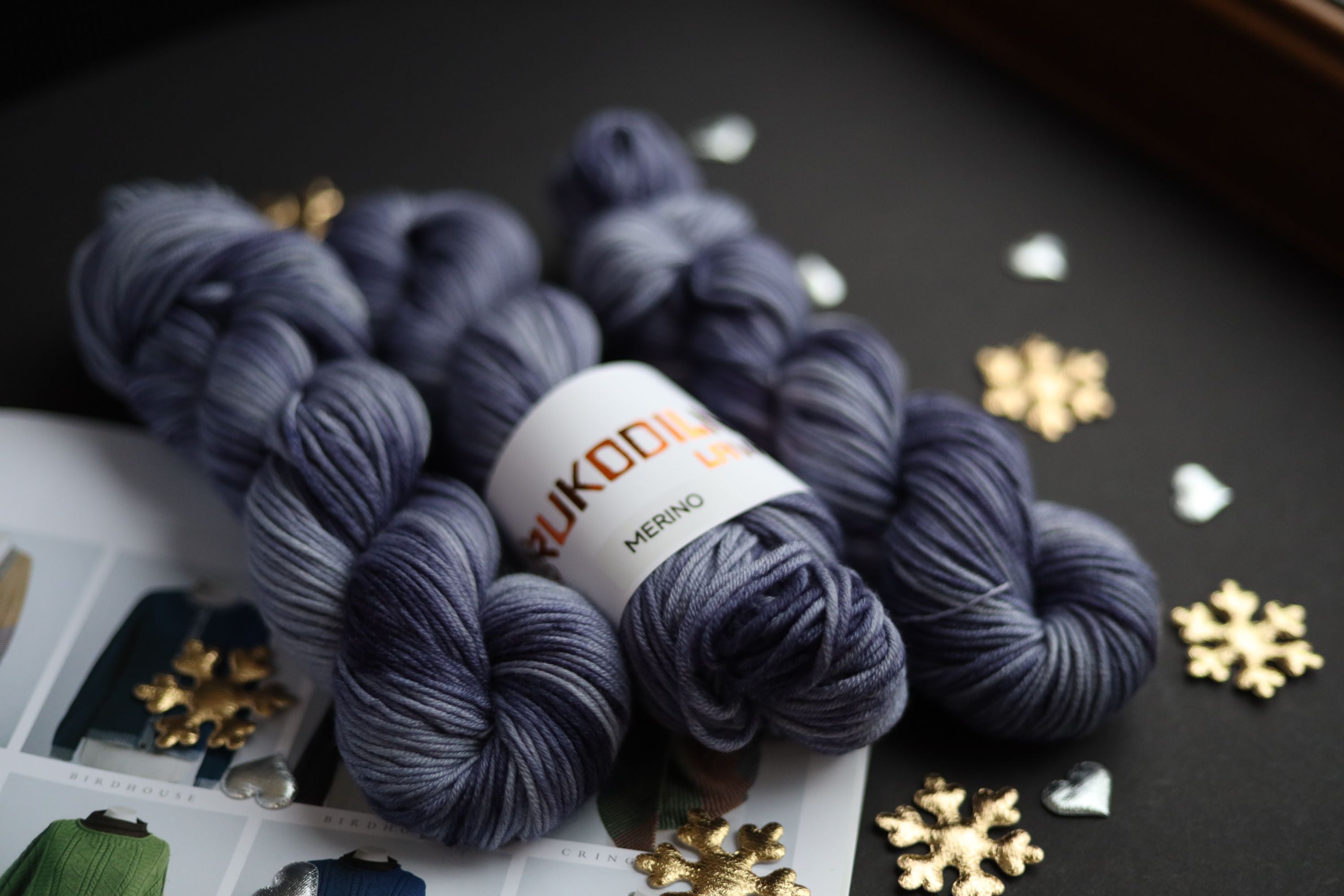 Hand dyed superfine merino yarn skeins 100g 180m blue gray color, sport weight wool yarn