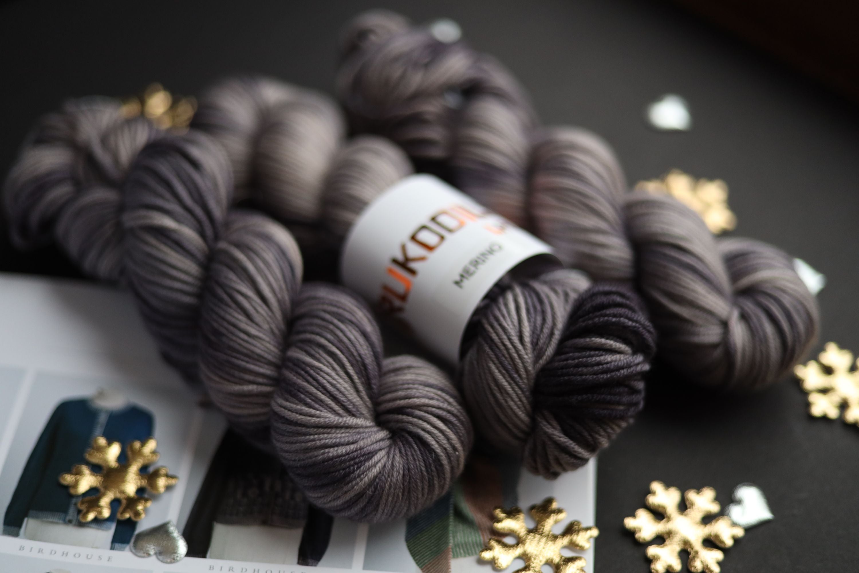 Hand Dyed Merino Yarn – Sport Weight 100g 180m | Gray Neutral Tones