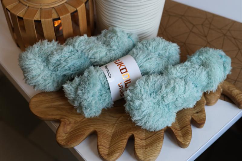 Faux Fur Yarn – Soft Teddy Texture Yarn for Knitting & Crochet  - Seafoam Mint