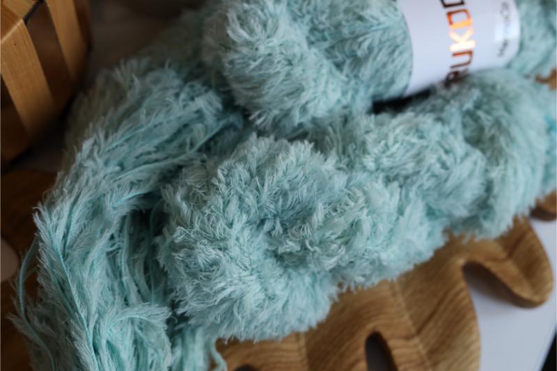 Faux Fur Yarn – Soft Teddy Texture Yarn for Knitting & Crochet  - Seafoam Mint