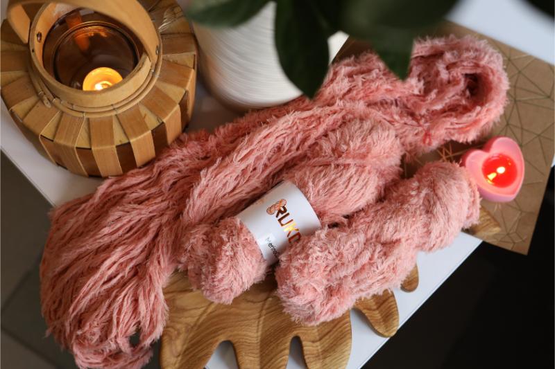 Eyelash Yarn – Soft Furry Yarn for Knitting & Crochet Projects