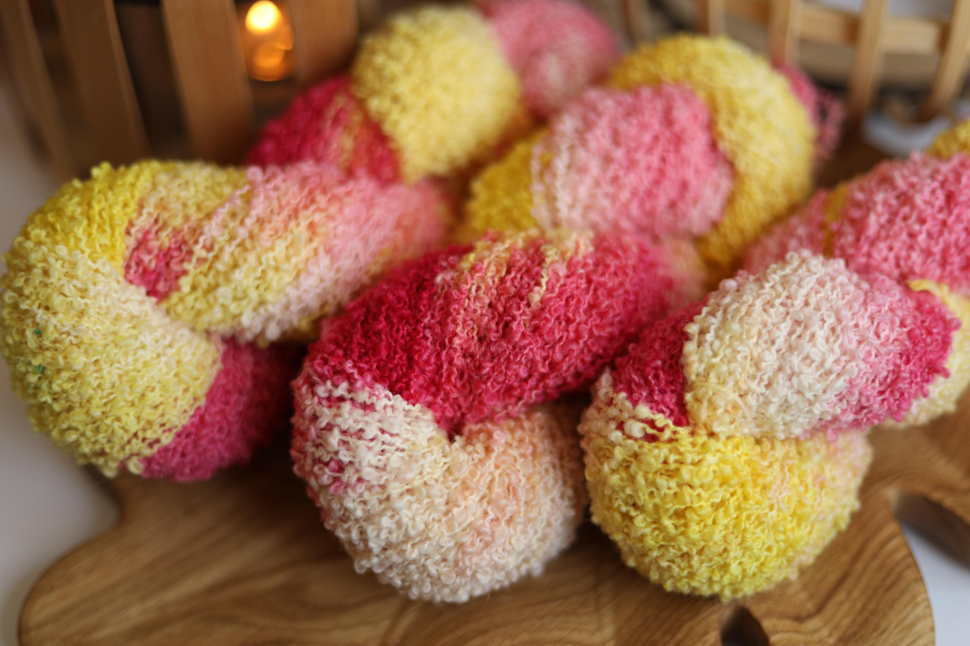 Hand Dyed Boucle Yarn – Pink Yellow Merino Boucle, Textured Loop Yarn for Knitting and Crochet, 100g 170m