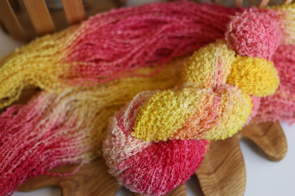 Hand Dyed Boucle Yarn – Pink Yellow Merino Boucle, Textured Loop Yarn for Knitting and Crochet, 100g 170m