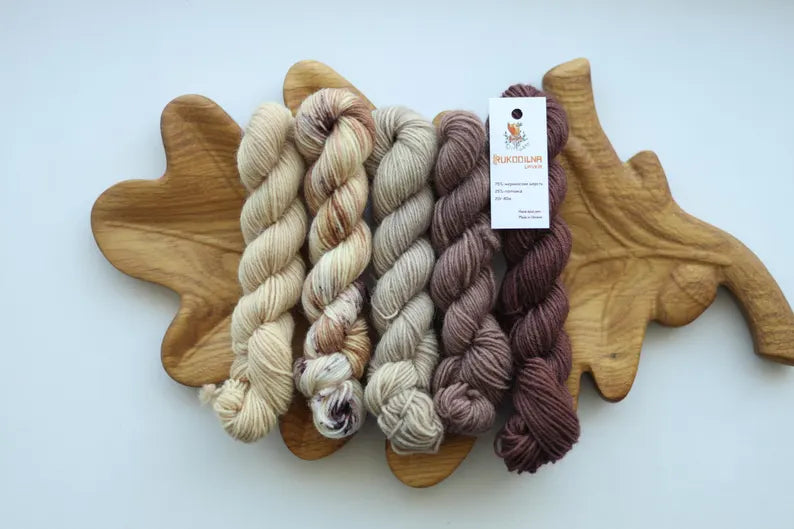 Hand dyed neutral mini skein set in beige, cream and brown shades, fingering weight wool nylon sock yarn for knitting socks, shawls and colorwork.