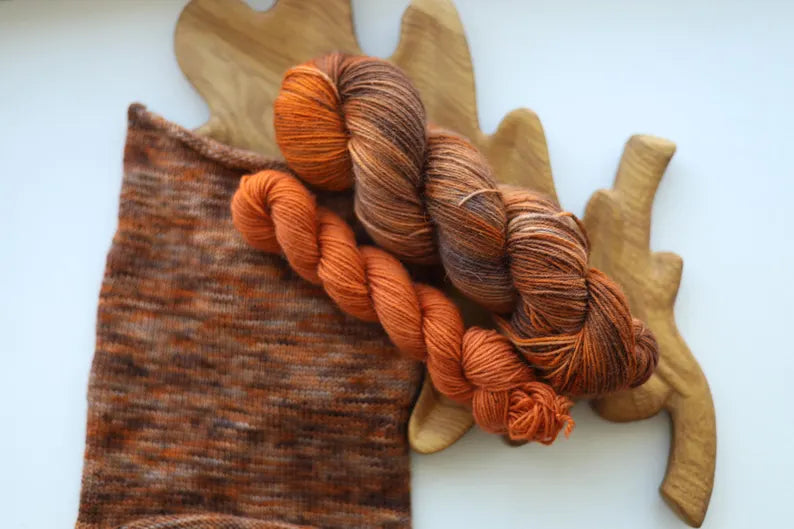 Hand dyed brown orange sock yarn set with 100 g variegated skein and 20 g orange mini skein.