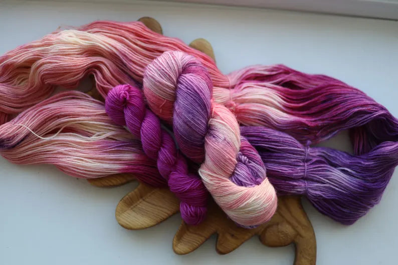 Hand dyed sock yarn set with pink purple variegated 100 g skein and fuchsia 20 g mini skein.