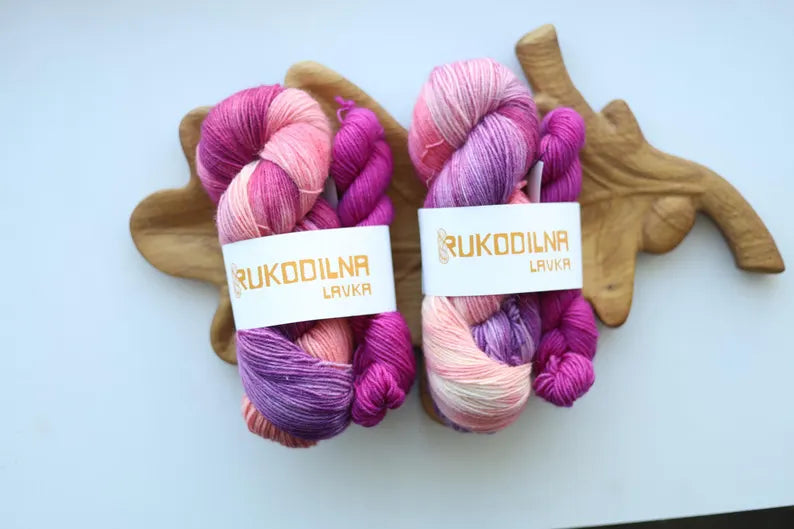 Hand dyed sock yarn set with pink purple variegated 100 g skein and fuchsia 20 g mini skein.