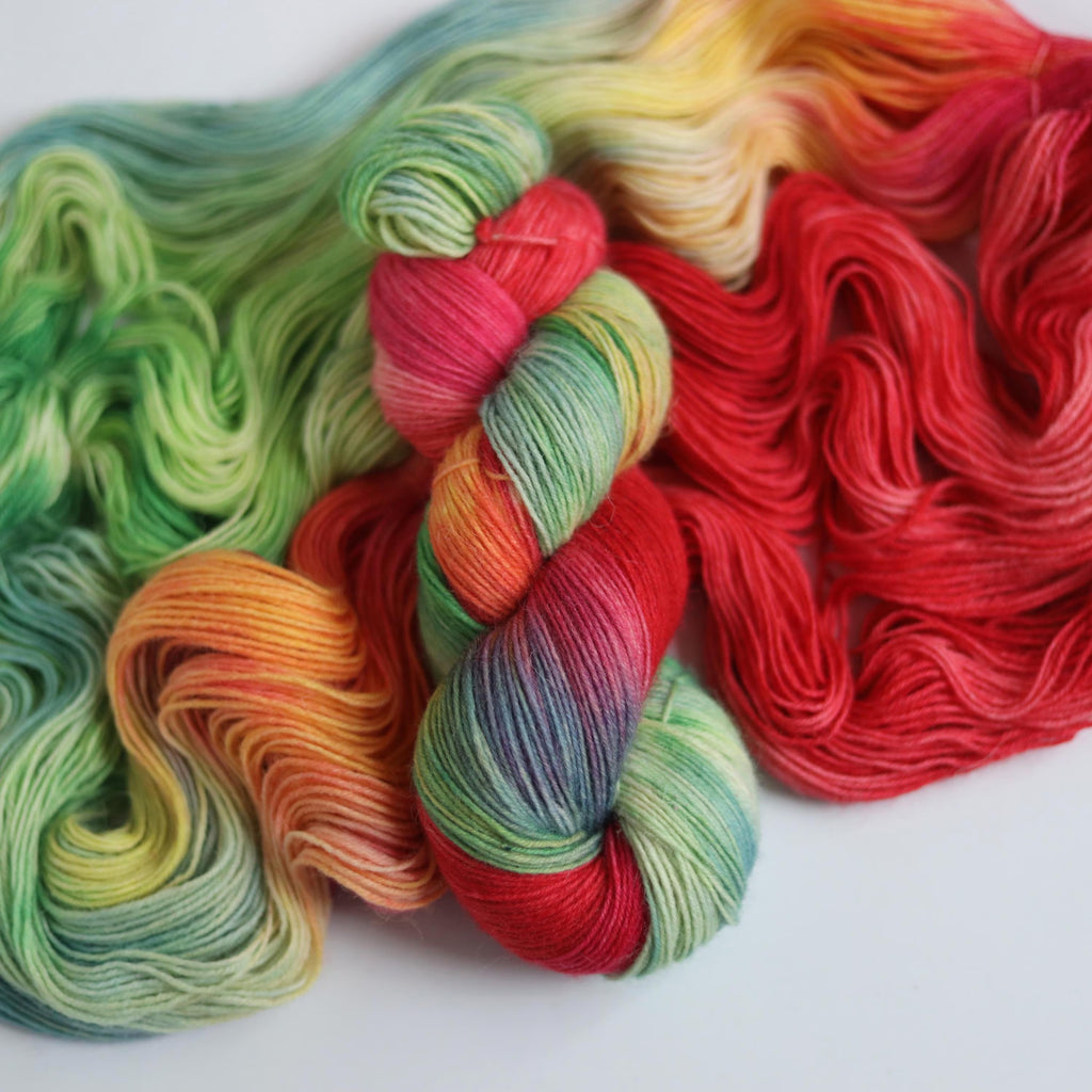 Hand Dyed Sock Yarn,  Rainbow Sock Yarn, Superwash Wool Nylon Fingering Yarn, Variegated Knitting Yarn, 100g 400m